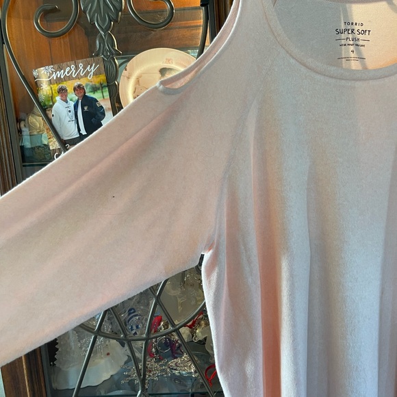 Torrid long sleeve - Picture 2 of 3